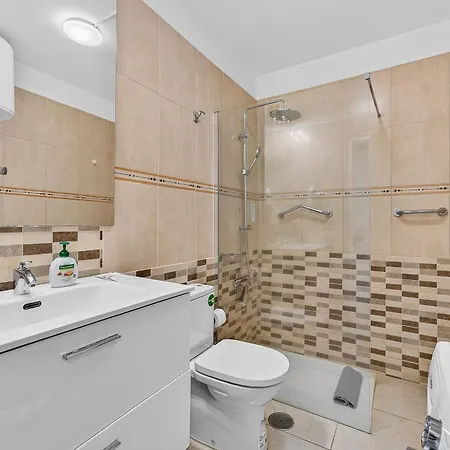 Appartamento Pool View Albatros 415b *